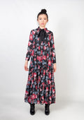 Maxi vestido estampado y con lazo- negro y rojo