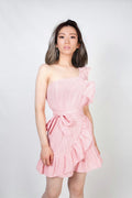 Vestido con volante y lazo en la cintura con una sola manga rojo y blanco