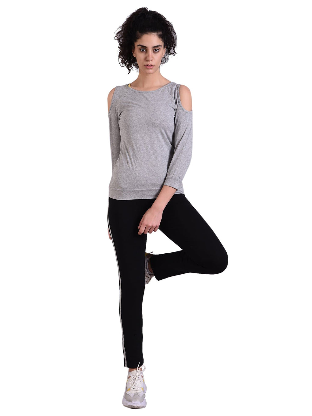 Camiseta de yoga Sukhasana gris