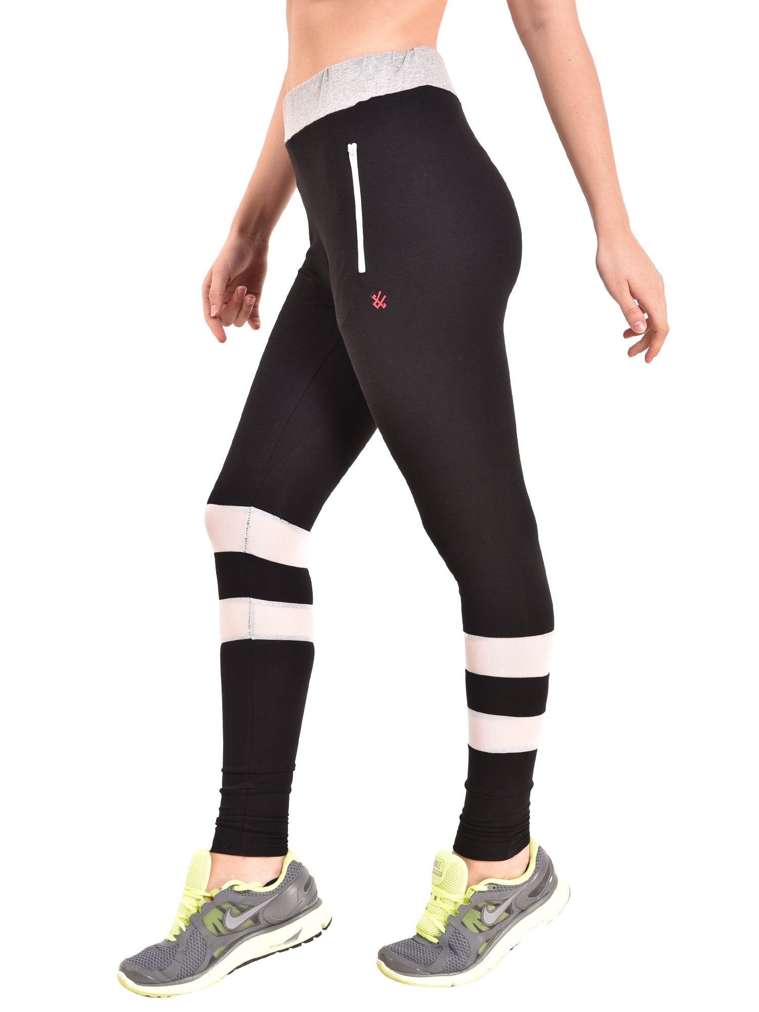 Pantalones con bolsillos  Navasana Negro