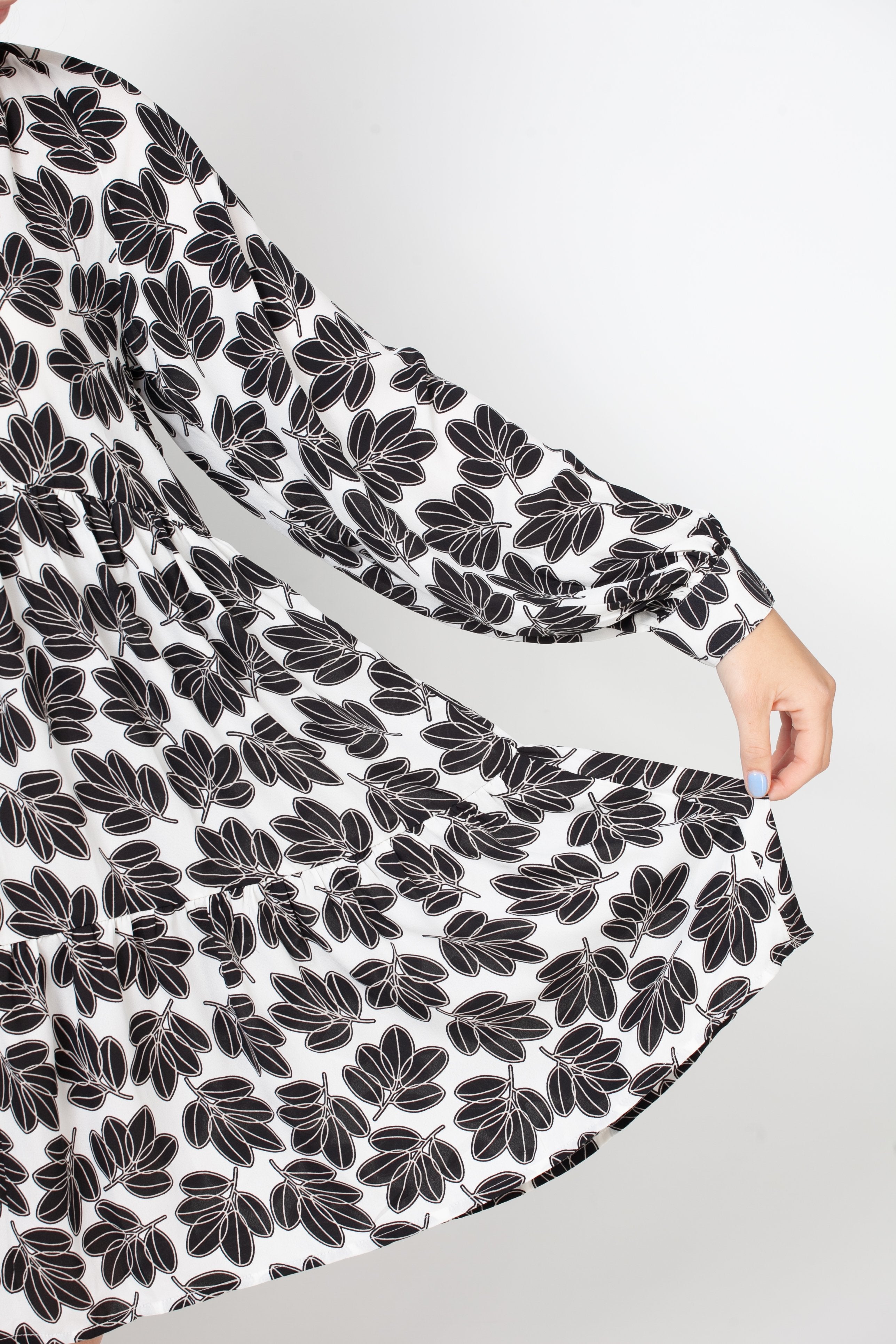 Tiered peasant dress - Black and white