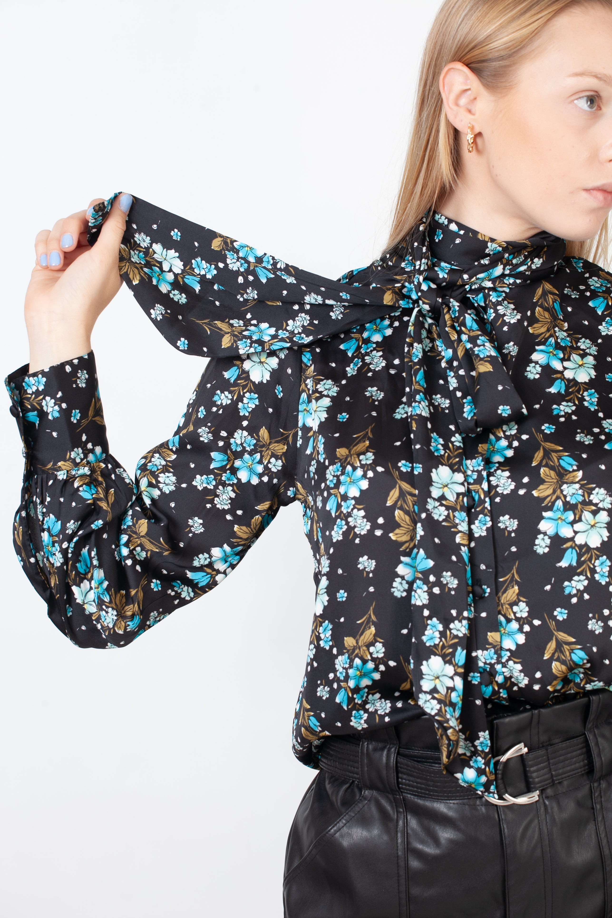 camisa manga larga estampada verde y negro