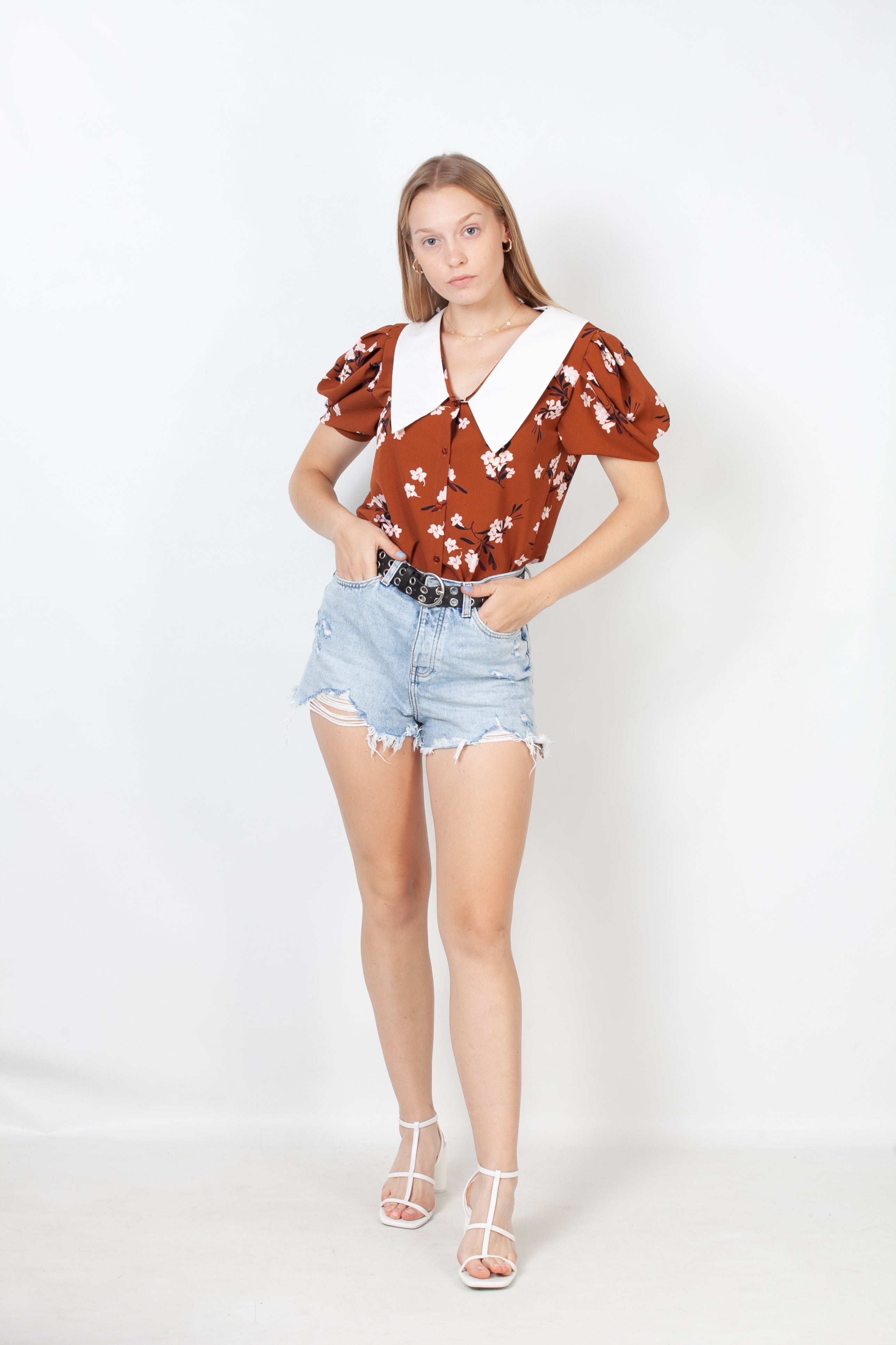 Blusa Cuello Peter Pan- Marron