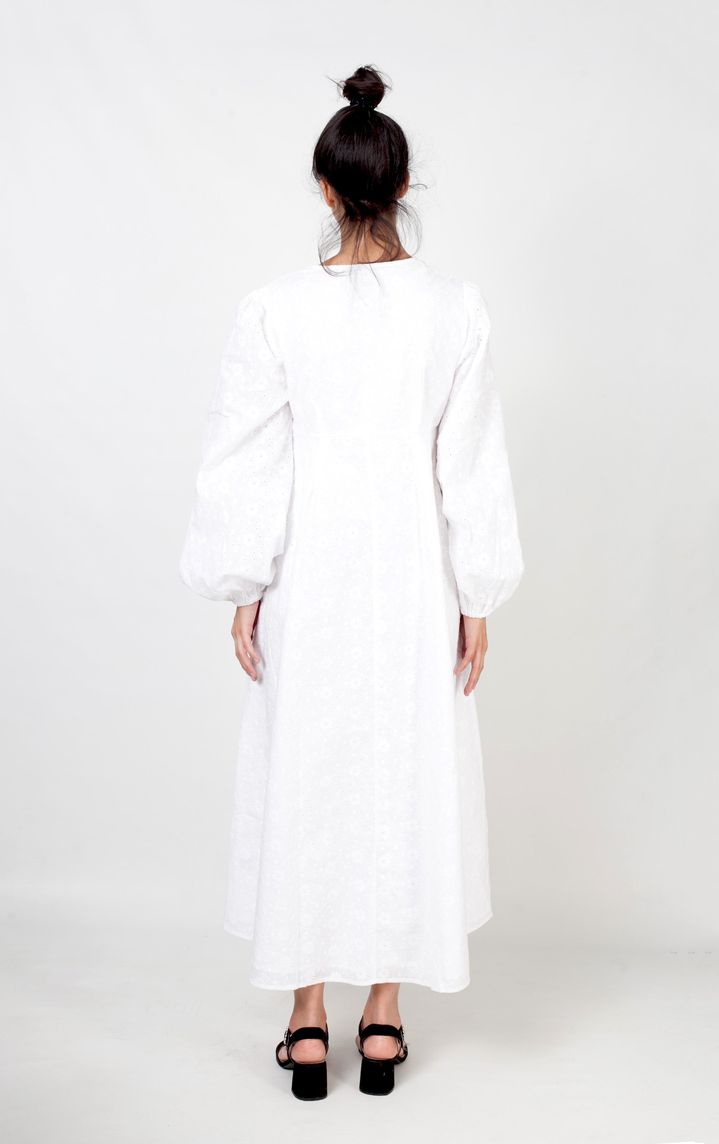 Vestido largo tela calada blanco