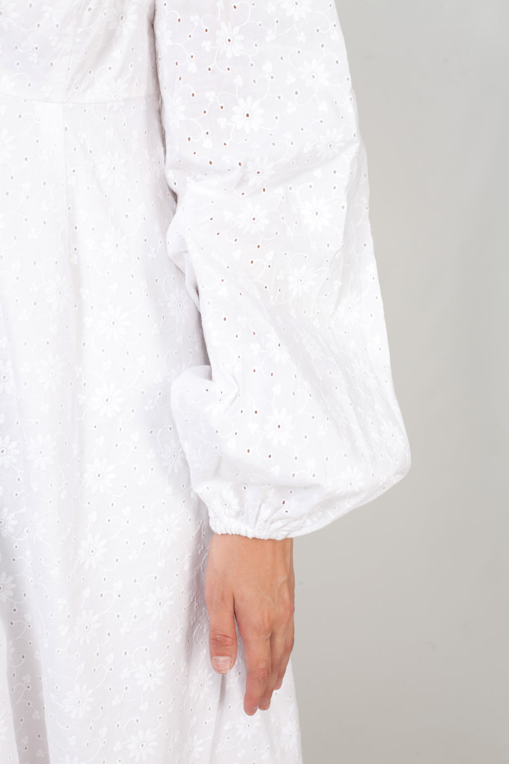 Vestido largo tela calada blanco