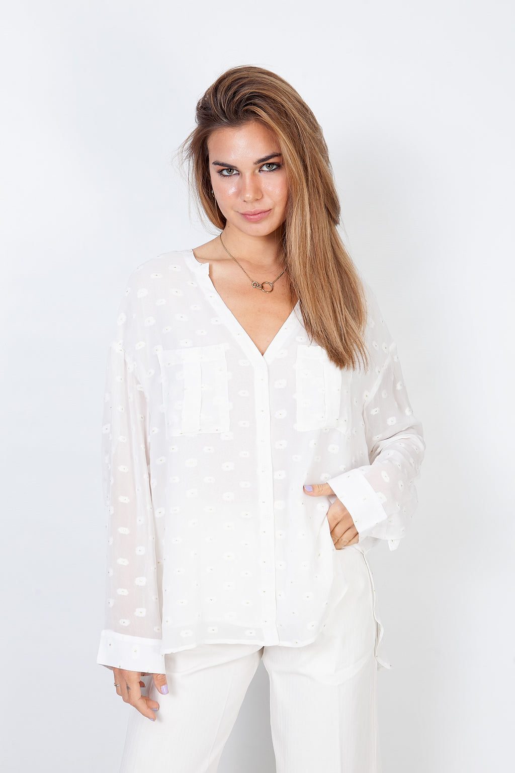 Blusa con cuello en V - Blanco