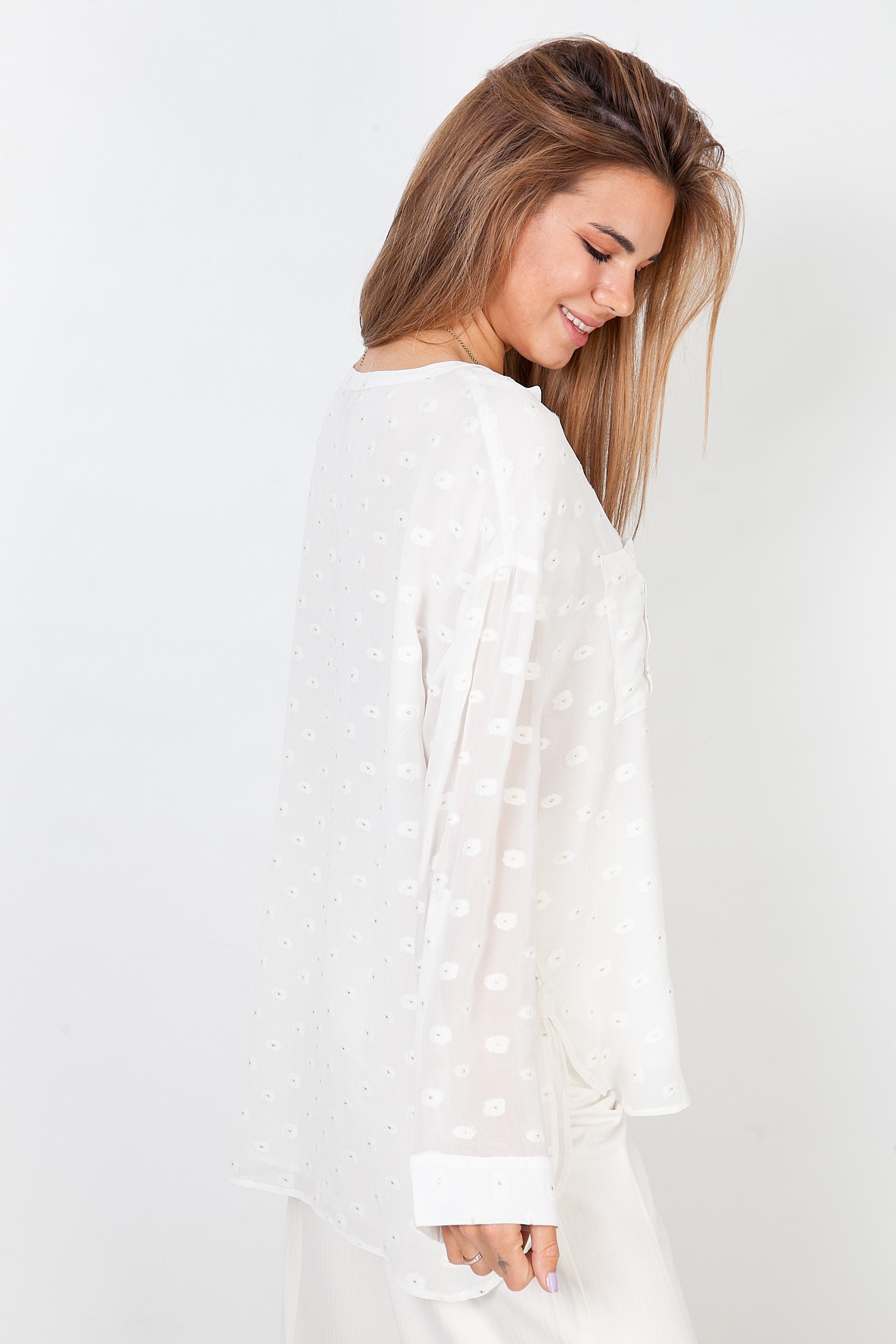Blusa con cuello en V - Blanco