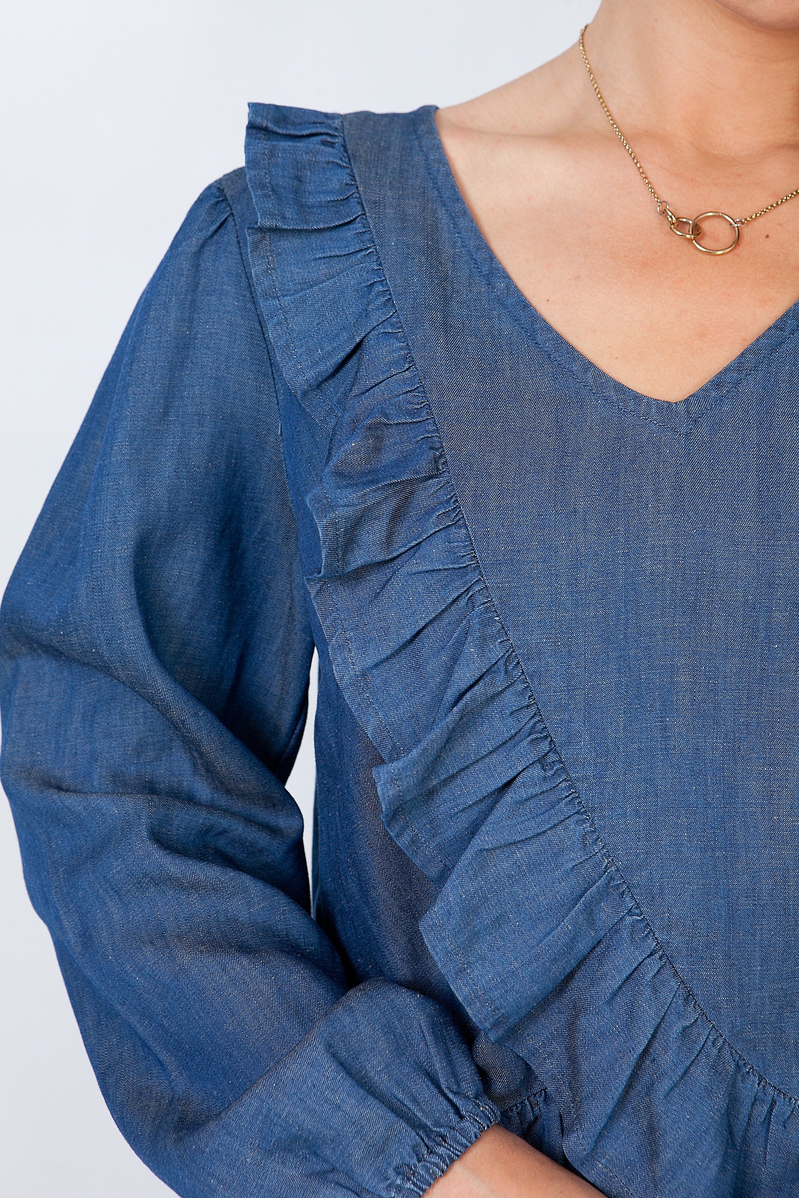 Denim shirt with front ruffle blue
