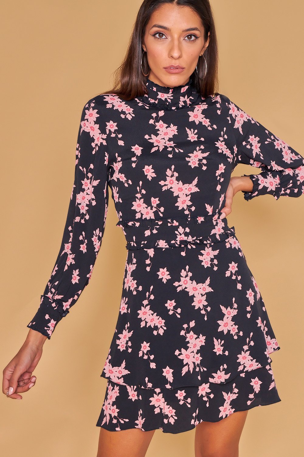 Vestido estampado cuello alto - Negro