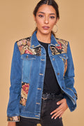 Chaqueta vaquera con detalle floral
