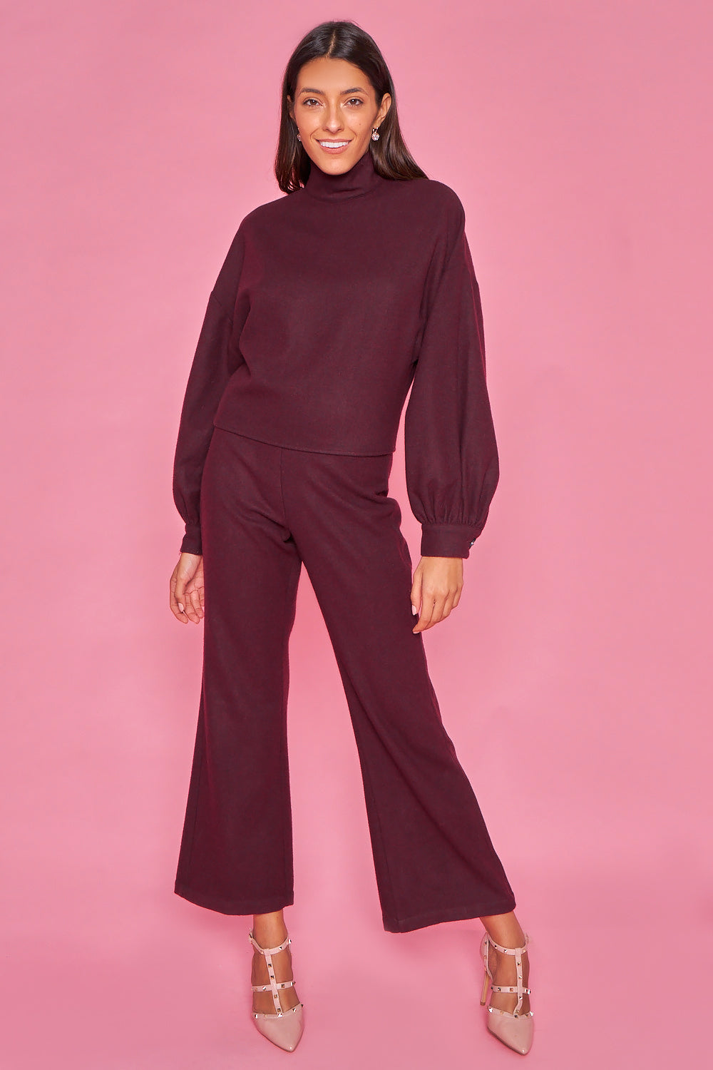 Blusa de tela gruesa ancha color burdeos