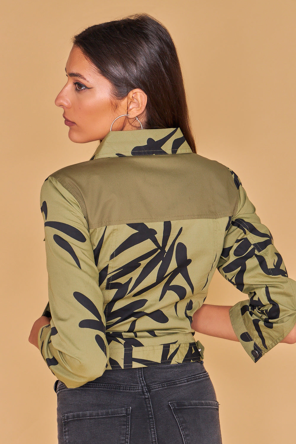 Chaqueta color blanck verde militar