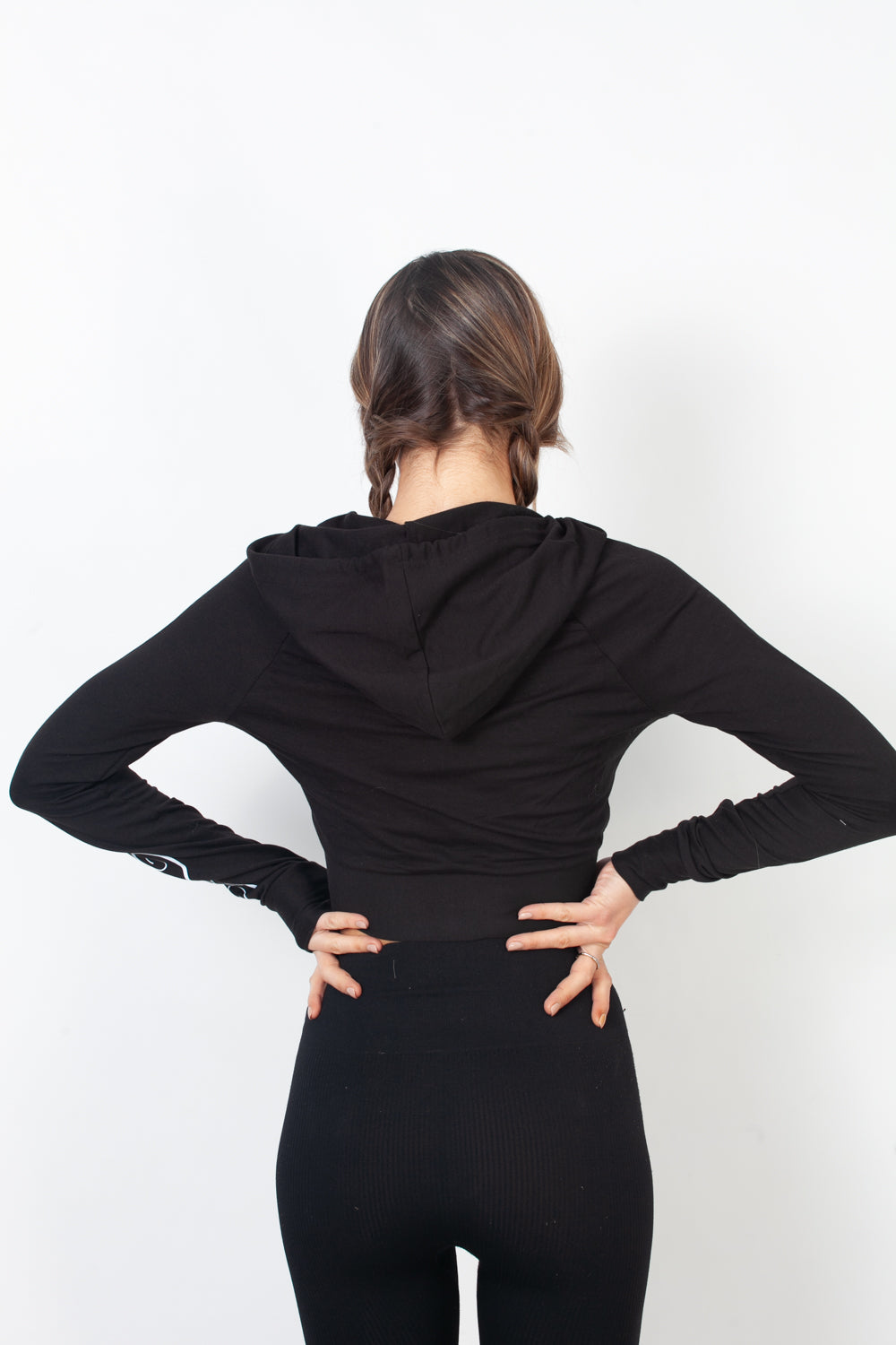Red Cheri Airy Crop Sudaderas con capucha Negro