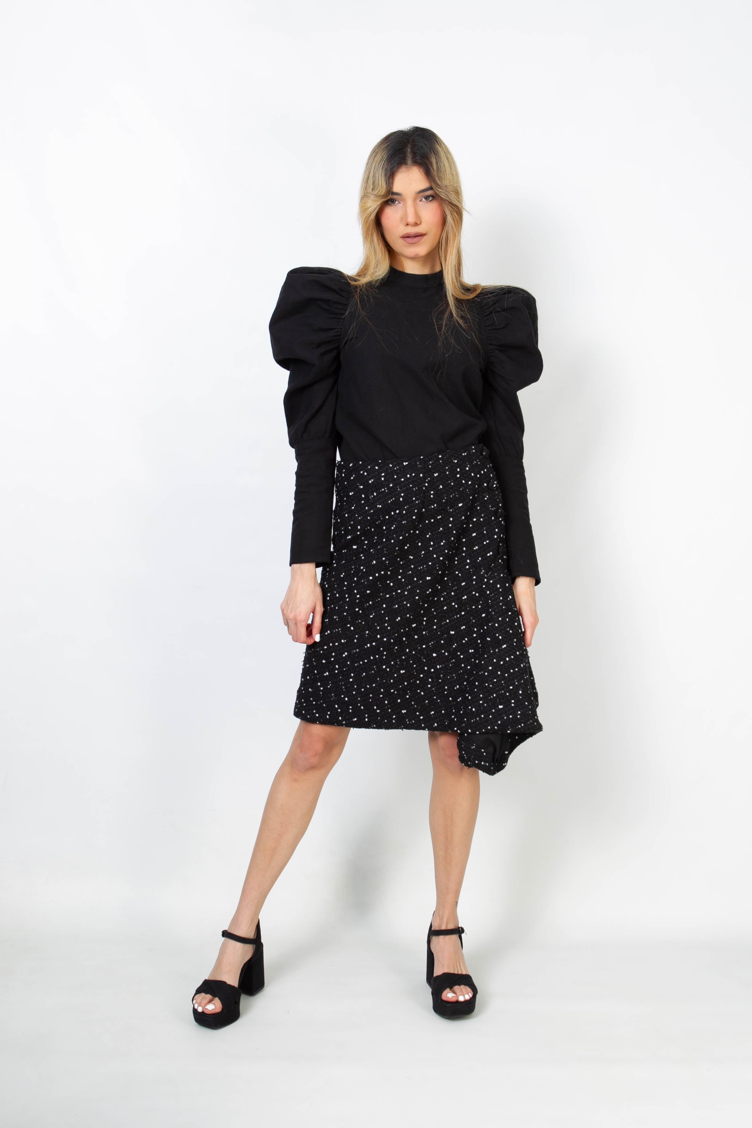 Black voluminous sleeve shirt