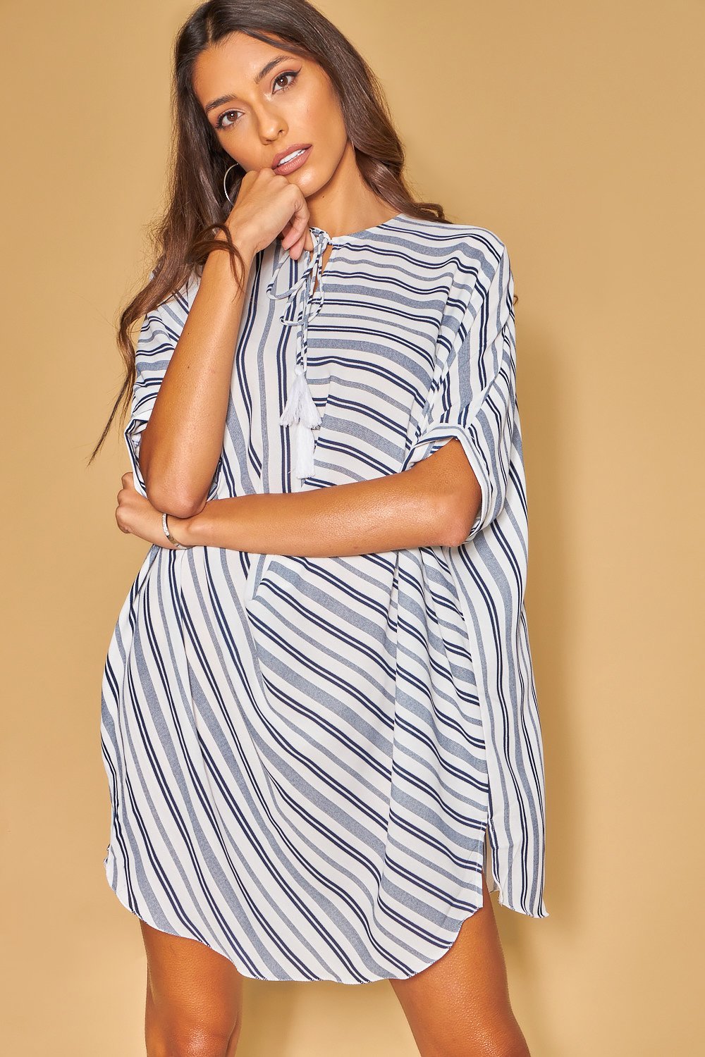 Blusa estilo vestido larga estampada - Beige