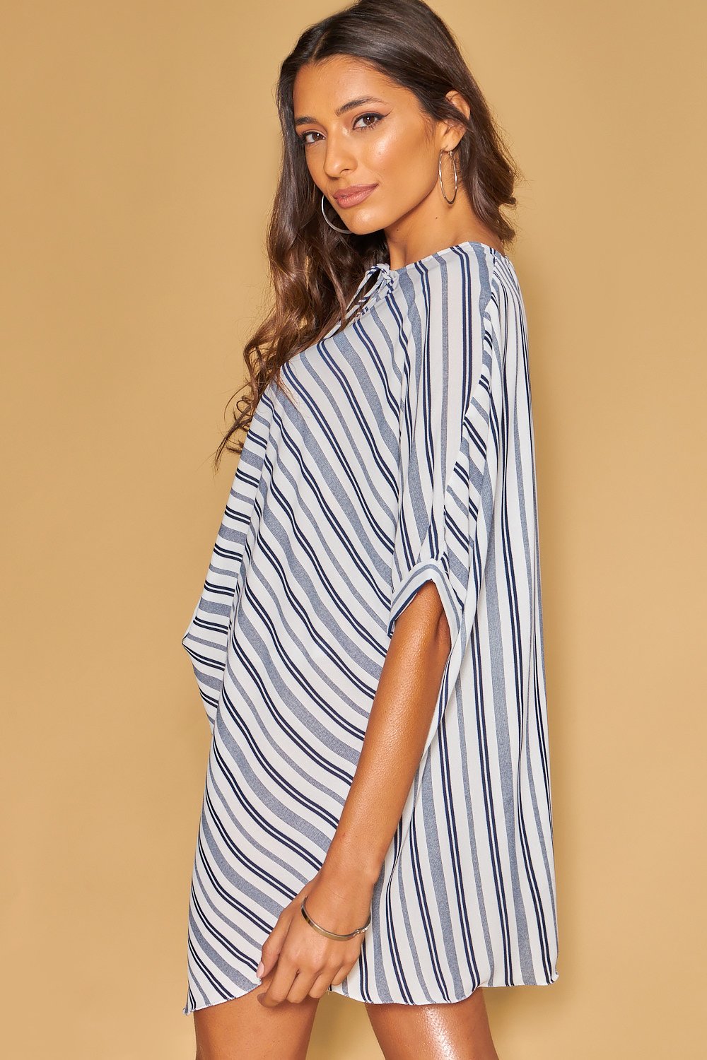 Blusa estilo vestido larga estampada - Beige